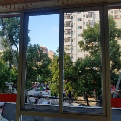 深圳工廠鋁合金窗戶定制單玻銀灰色推拉窗價(jià)優(yōu)承做鋁型材門窗工程