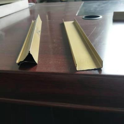 南京萊運(yùn)琪批發(fā)不銹鋼三角龍骨 集成吊頂不銹鋼龍骨 防銹天花龍骨