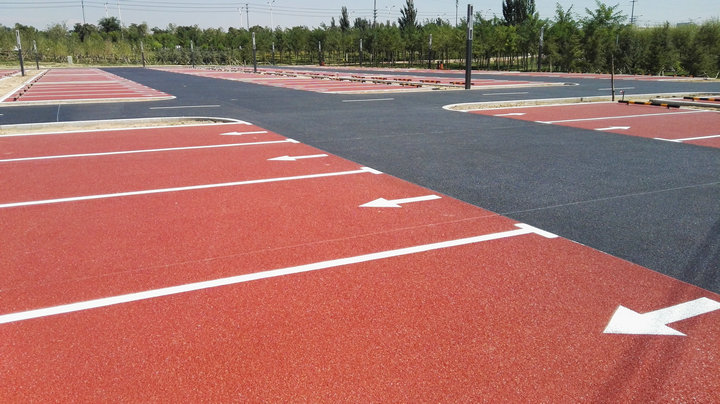 貴州市彩色透水混凝土壓模地坪材料廠家透水砼